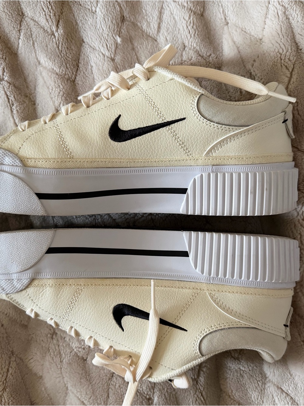 Nike Cream Low-Top Sneakers with Black Swoosh - Picture 1 of 6